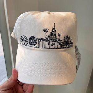 Disney 2026 Walt DisneyWorld Embroidered White Baseball Cap NWT